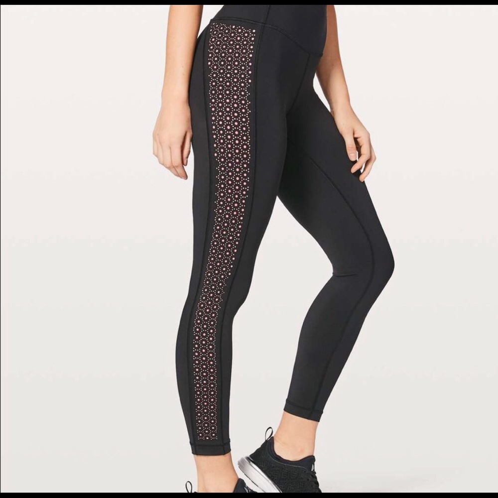 Lululemon Color Me Quick 7/8 Tight 25” Size 6